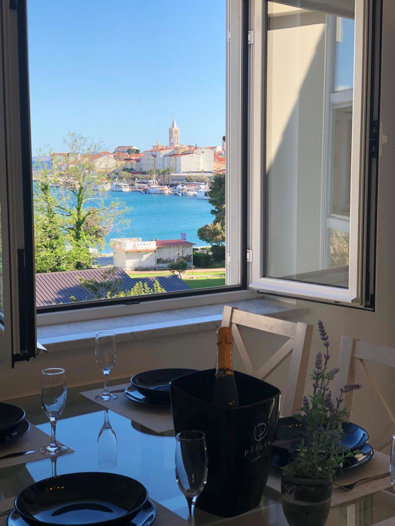 Citypark Apartment Palit Екстериор снимка